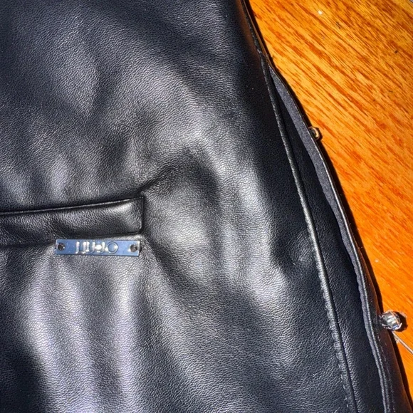 Liu Jo Milano faux leather Black Pants with Stud Accents high waist size 38 EU - Picture 12 of 13